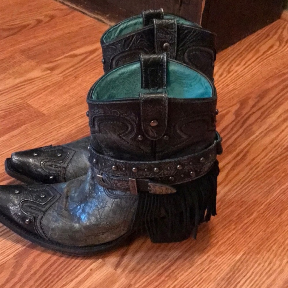 Corral booties